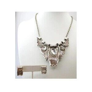 Artisan made necklace set Carli Shultz